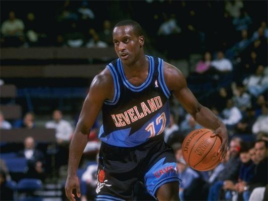 火箭在缺少 火箭在缺少