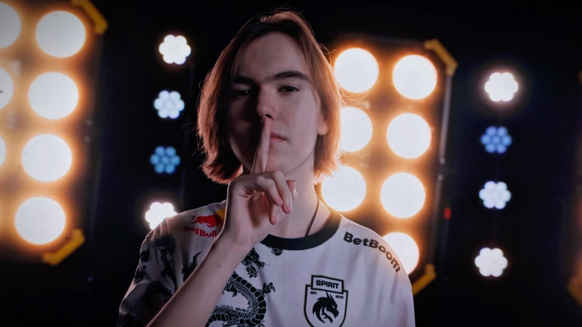 进攻的第一 进攻的第一